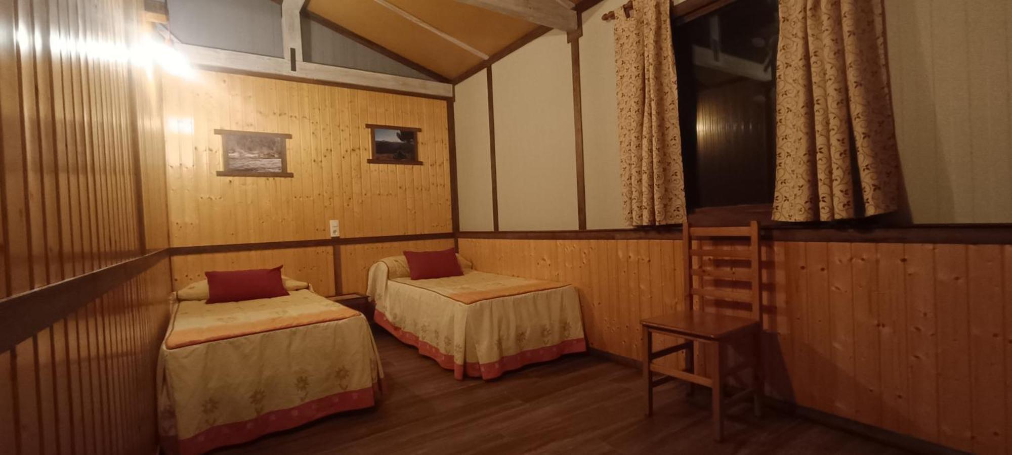 Casas Rurales Vado Del Rio Tus Cortijo Prados Exterior foto